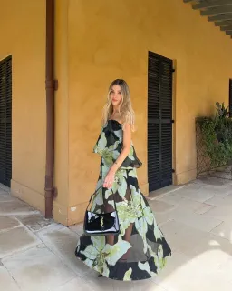 Elliatt Elysia Tiered Gown size 12 Green Black  for rent on The Volte - image 3