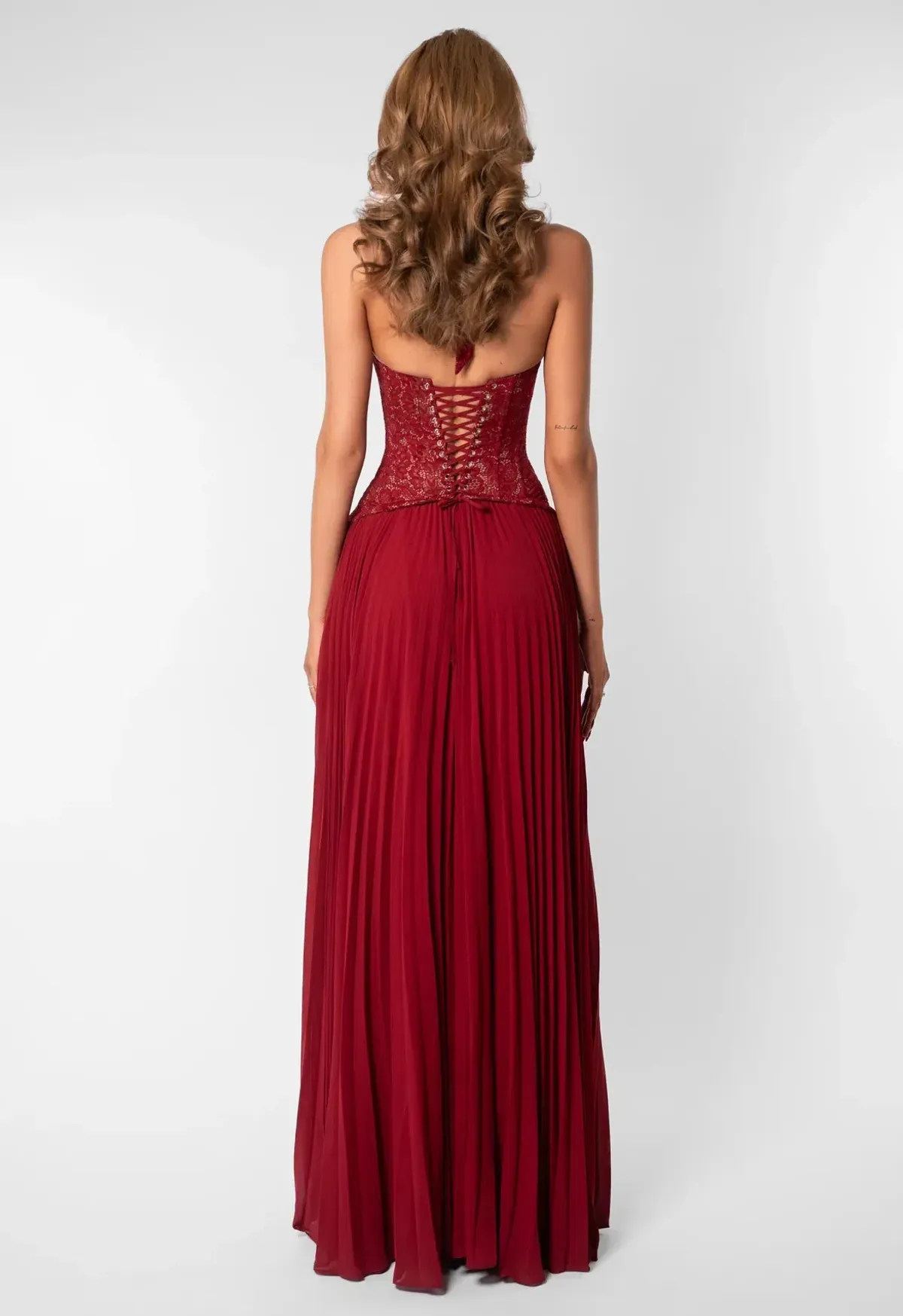 Fenity Gaia Gown Red M - Image 1