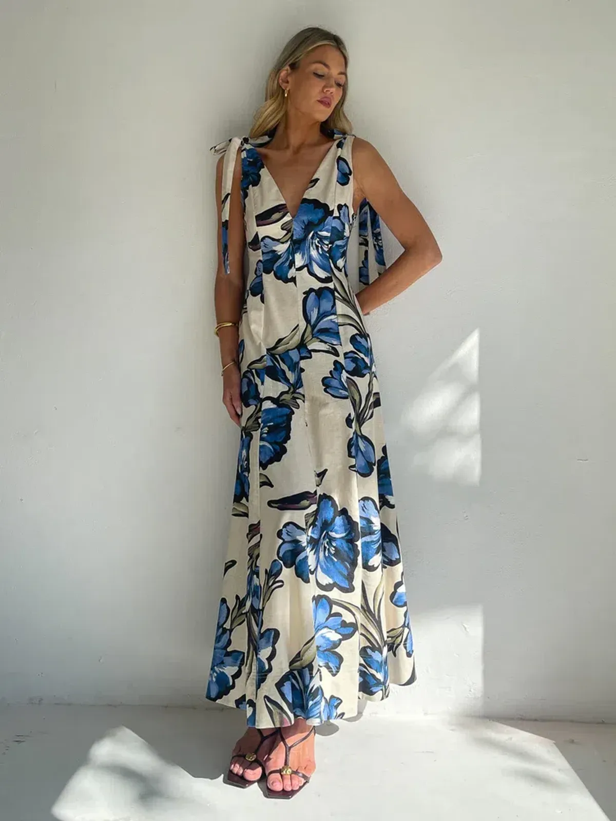 By Nicola Adeline Maxi Dress size 10 Wakiki Floral - Image 5