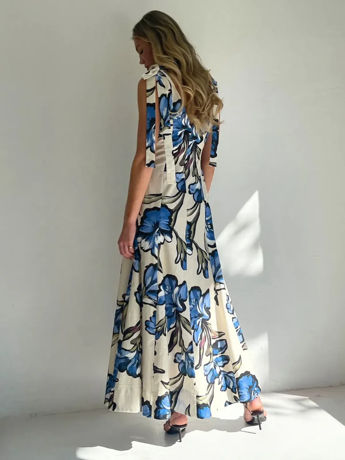 By Nicola Adeline Maxi Dress size 10 Wakiki Floral - Image 4