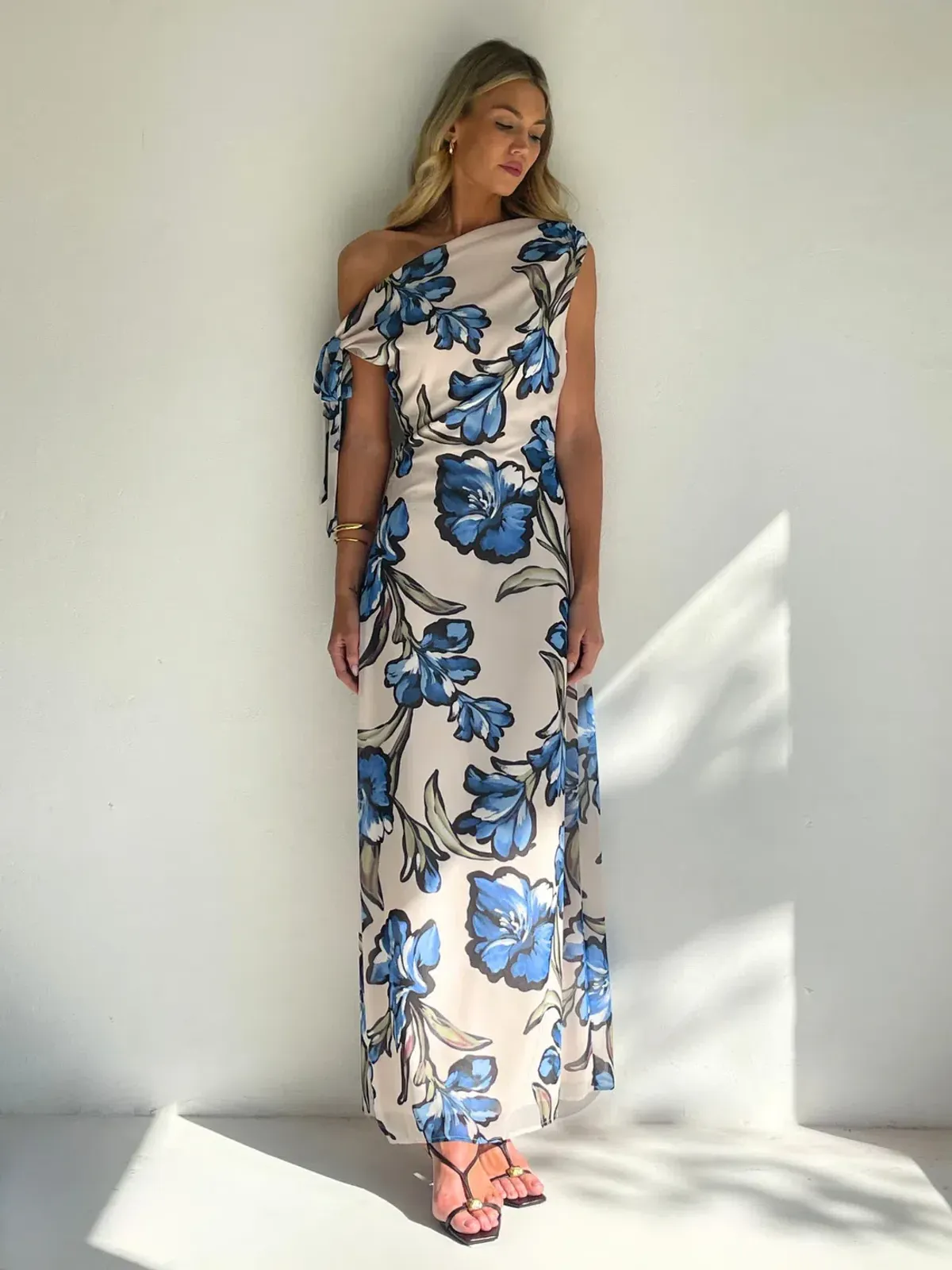 By Nicola Hayley Tie Maxi Dress Size 16 Wakiki Floral - Image 1