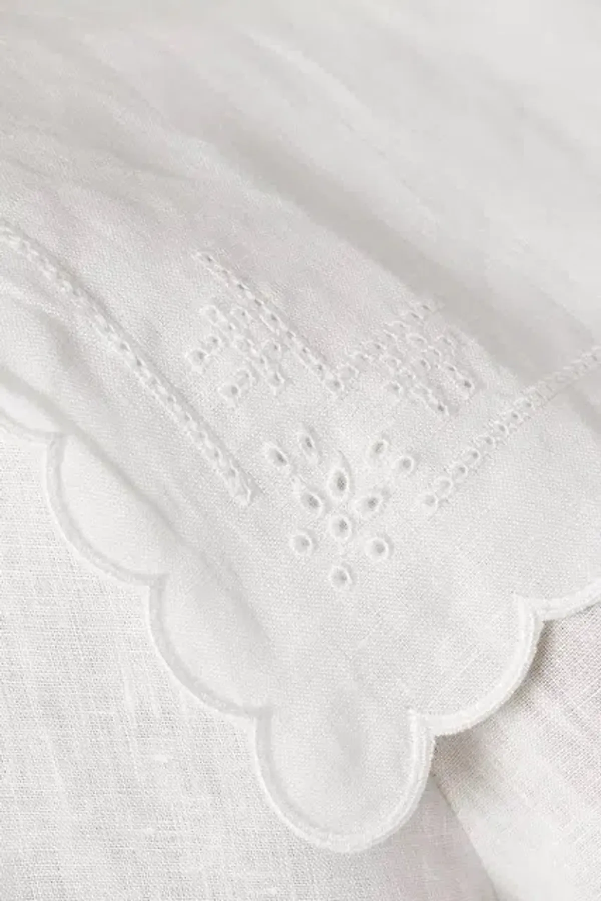 Oroton Handkerchief Shirt and Short Set White 8 AU - Image 9