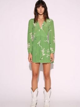 Realisation Par The Kate Dress Summer Loving Green Size 6 for rent on The Volte - image 1