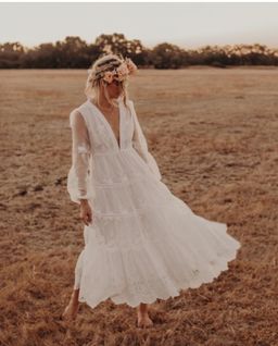 Coven & Co Lover Gown White Size 14 for rent on The Volte - image 2