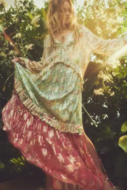 Hemant & Nandita Miyu Kaftan Multicolour Size 14 for rent on The Volte - image 2