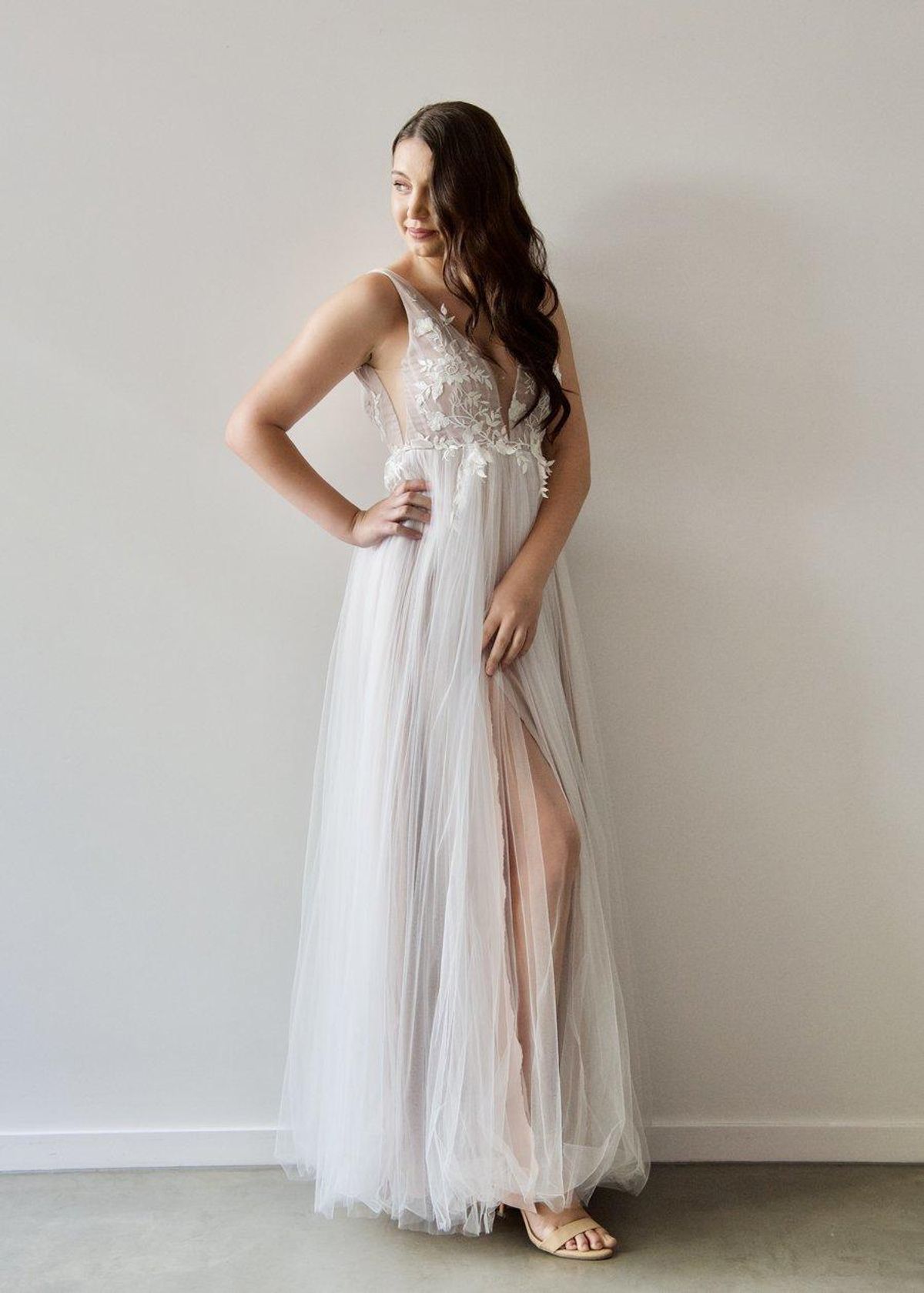 When Freddie Met Lilly Gio Gown White Size 10 - Image 2