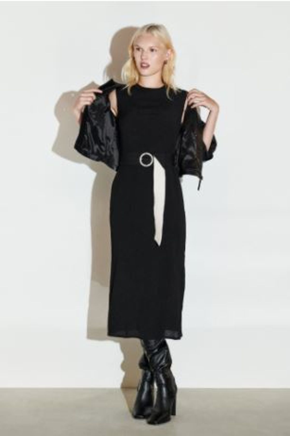 Veronica Maine Crinkle Crepe Midi Dress Black Size 8 - Image 1