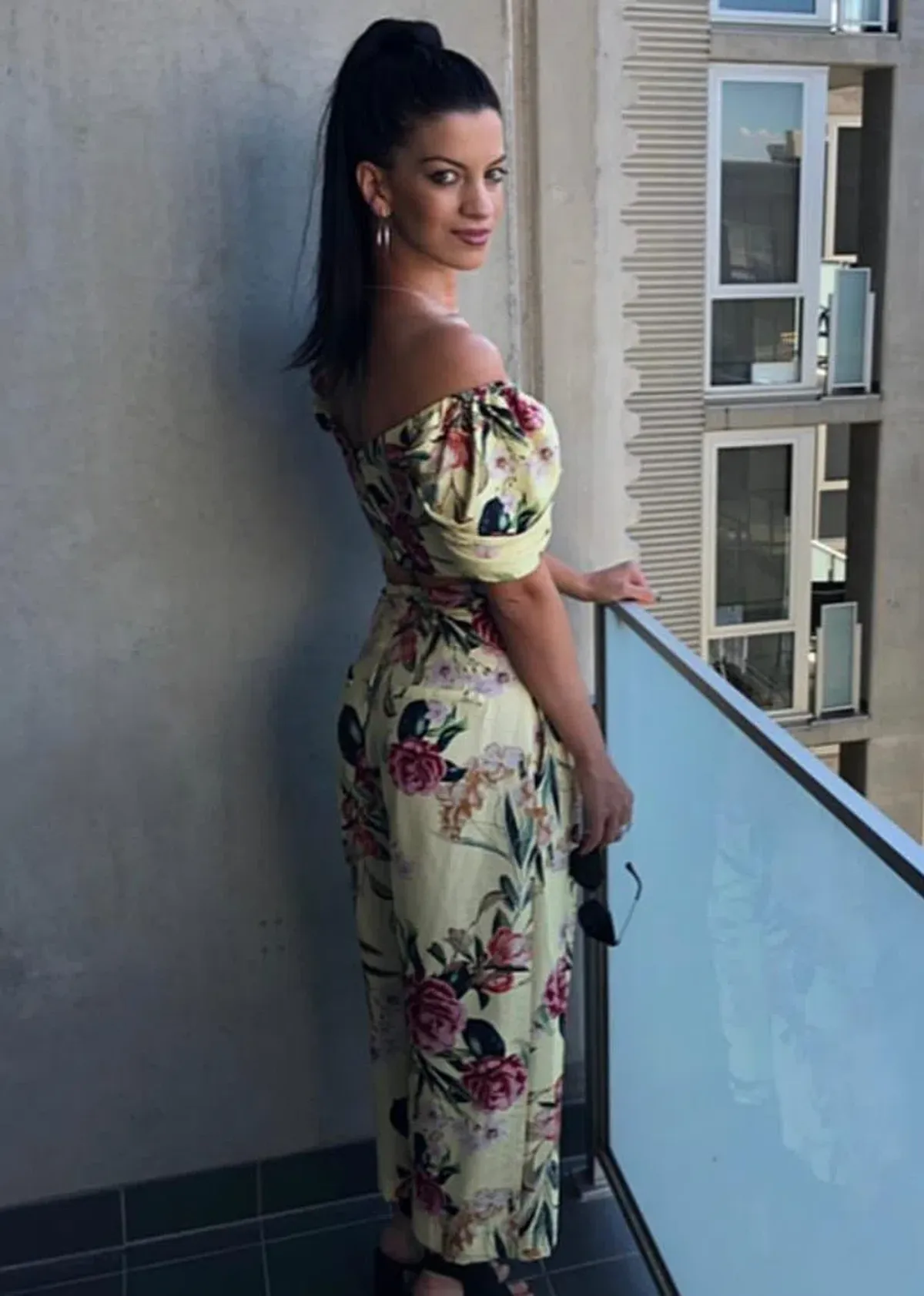 Sheike Two Piece Set Floral Size 8 - Image 2