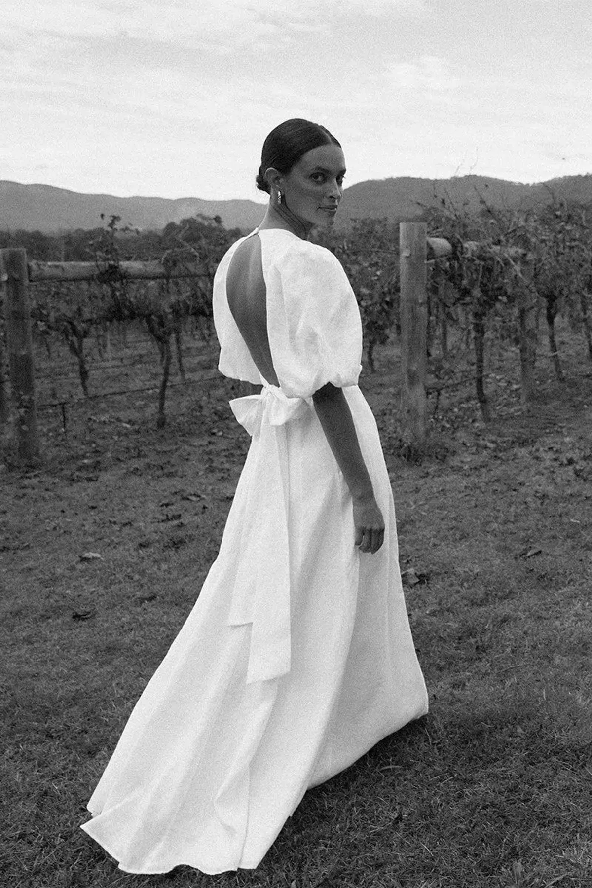 Dissh Aisle Linen Backless Dress White Size 8 - Image 2