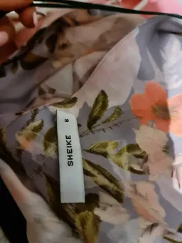 Sheike Floral Midi Dress Print Size 6 for rent on The Volte - image 4