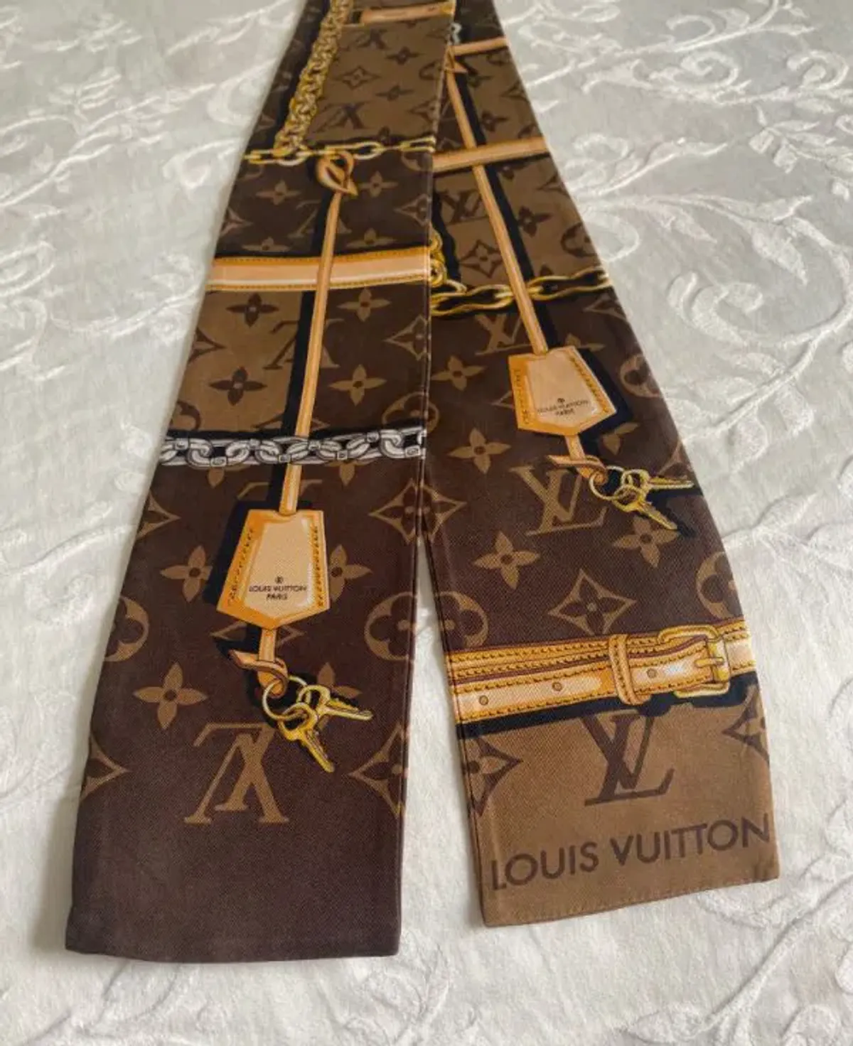 Louis Vuitton Silk Monogram Confidential Bandeau Scarf Brown - Image 2
