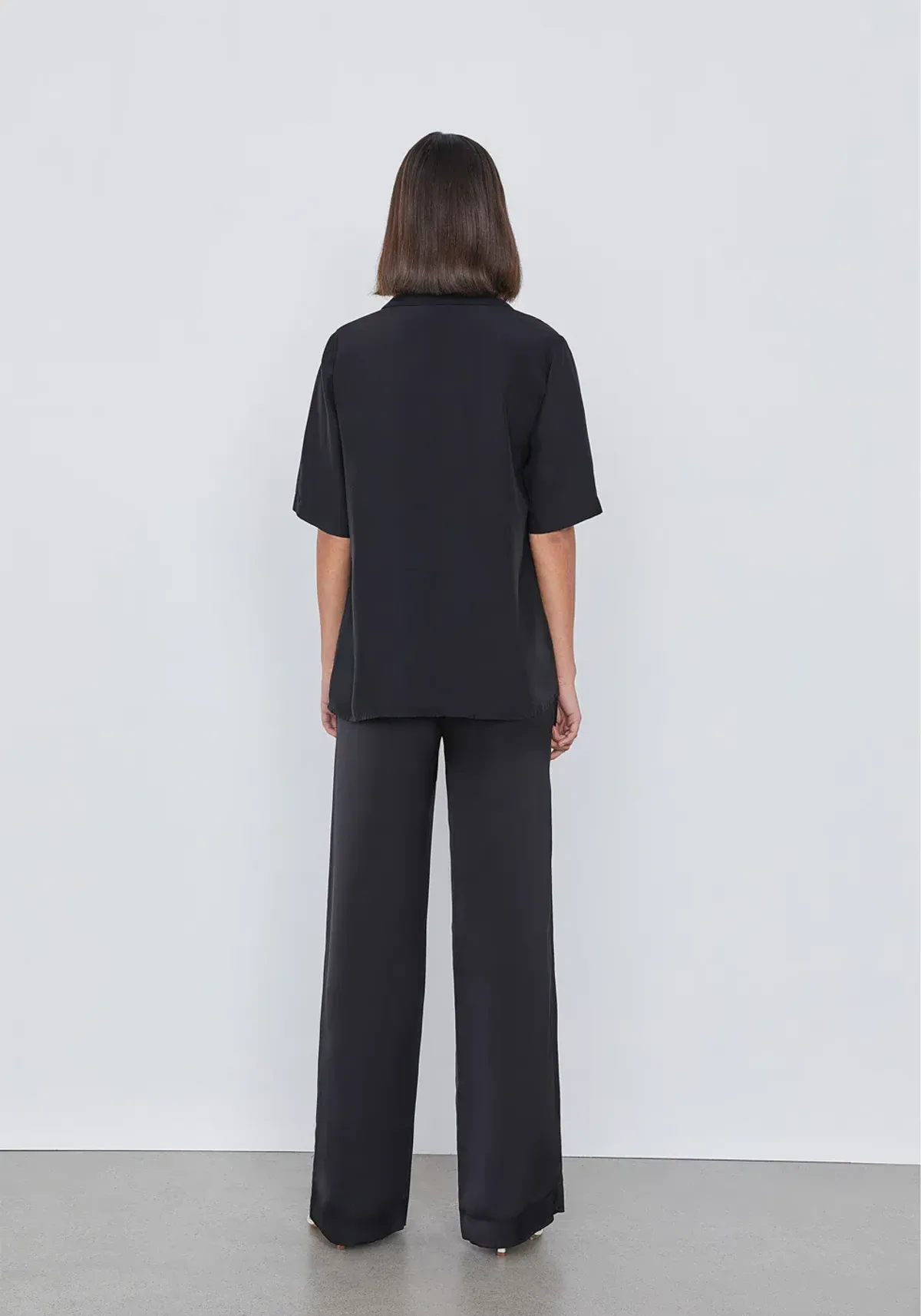 Viktoria and Woods Chorus Shirt Size 1 and Pilot Pants Size 3 Set Black  - Image 2