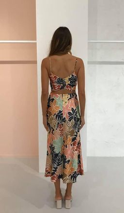 Bec & Bridge Babelini Midi, Size 10 for rent on The Volte - image 3