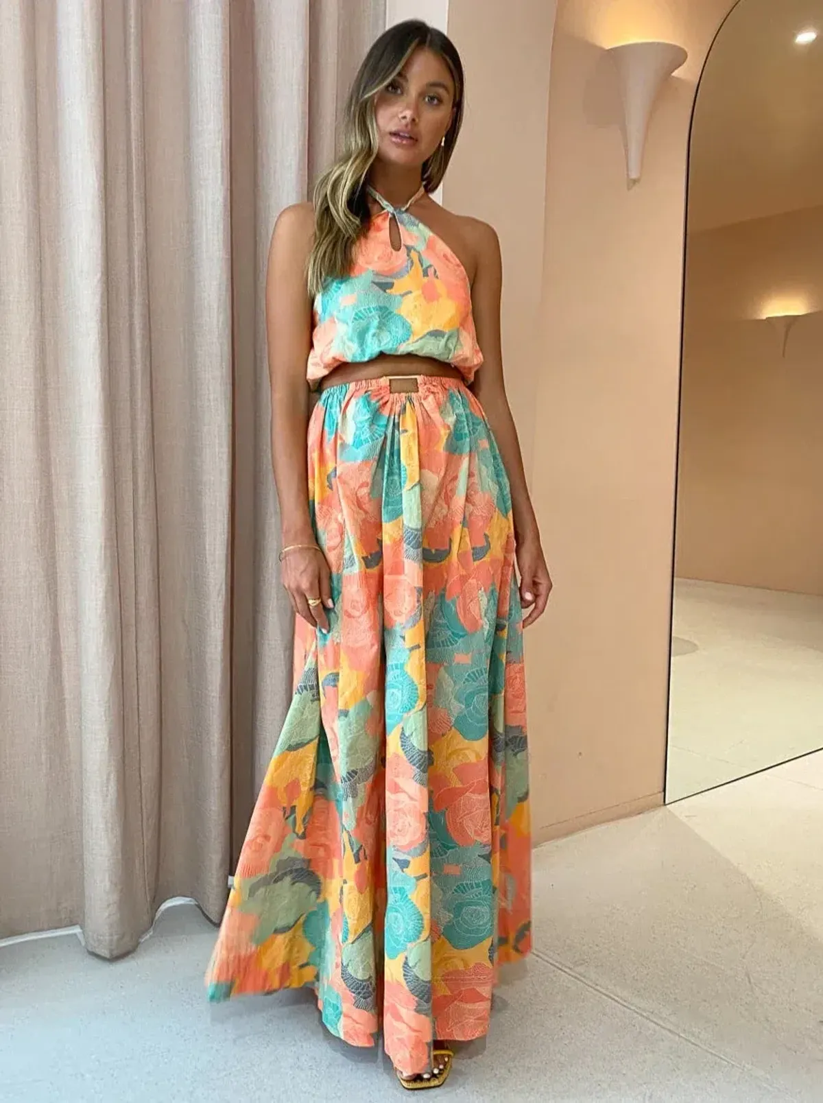 New Romantics Dolce Vita Halter Crop Size 10 and Maxi Skirt Size 8 Set Summer Rose Print - Image 1