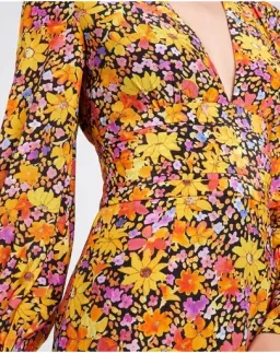 Rebecca Vallance Arles Mini Dress Print Size 6 for rent on The Volte - image 4