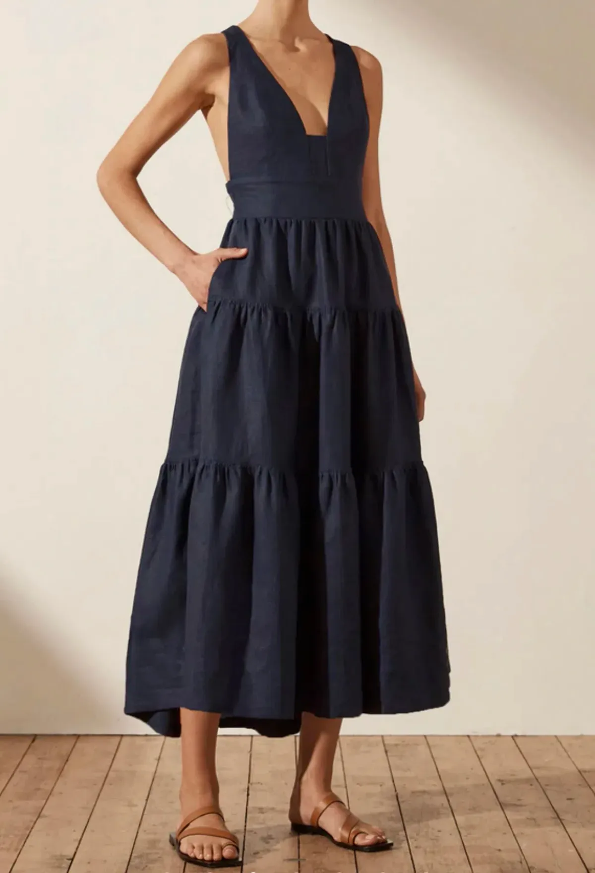 Shona Joy LIGIA LINEN PLUNGED CROSS BACK MIDI DRESS - NAVY - Image 3