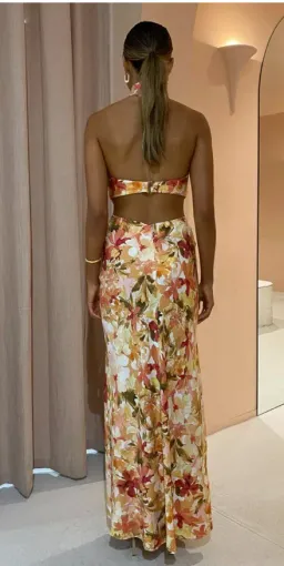 Significant Other Lapis Dress Watercolour Floral Print Size 14 for rent on The Volte - image 2