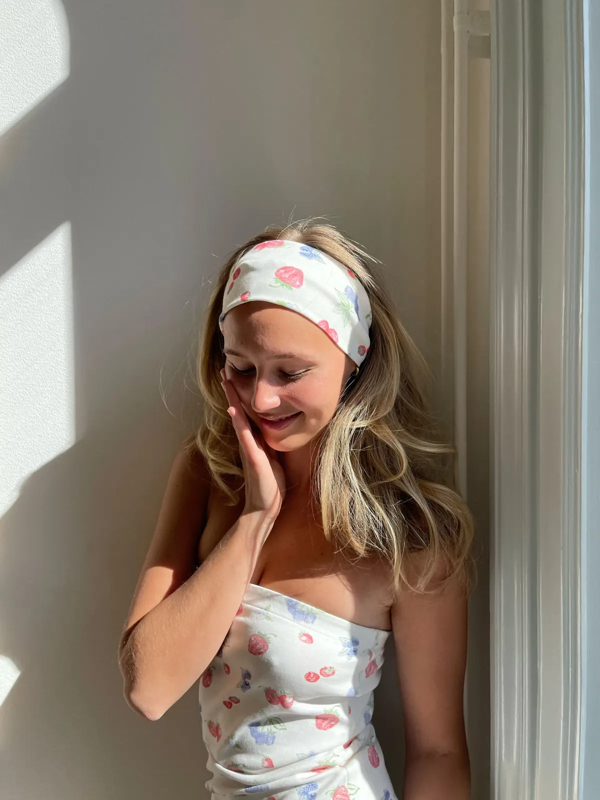 Djerf Avenue Tube Dress Summer Berries Print Size 6 - Image 5