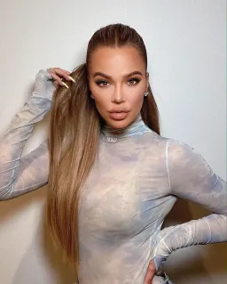 Off-White Cloud Print Bodysuit Print Size S / Au 8 for rent on The Volte - image 2