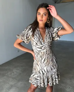 Sheike Landslide Dress Animal Print Size 16 for rent on The Volte - image 4