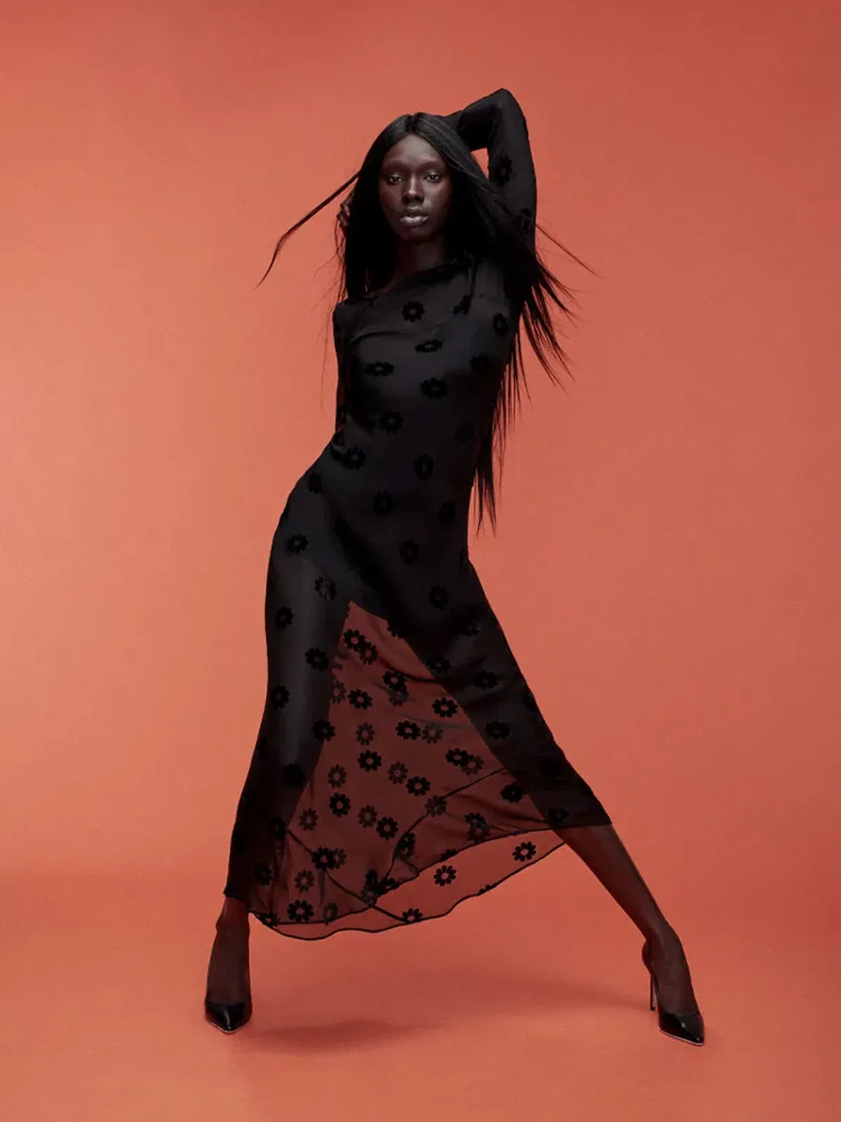 Realisation Par The Schiffer in Devoré Daisy Print Size 10 - Image 3