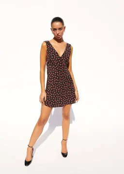 Realisation Par The Isabelli in Rosalita Floral Print Size XS / AU 6 for rent on The Volte - image 1