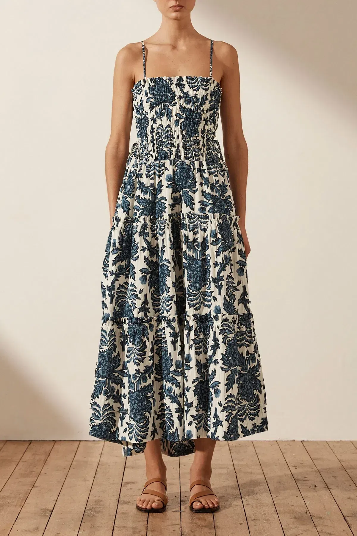Shona Joy Diana Shirred Tiered Midi Dress Print Size 8 - Image 1