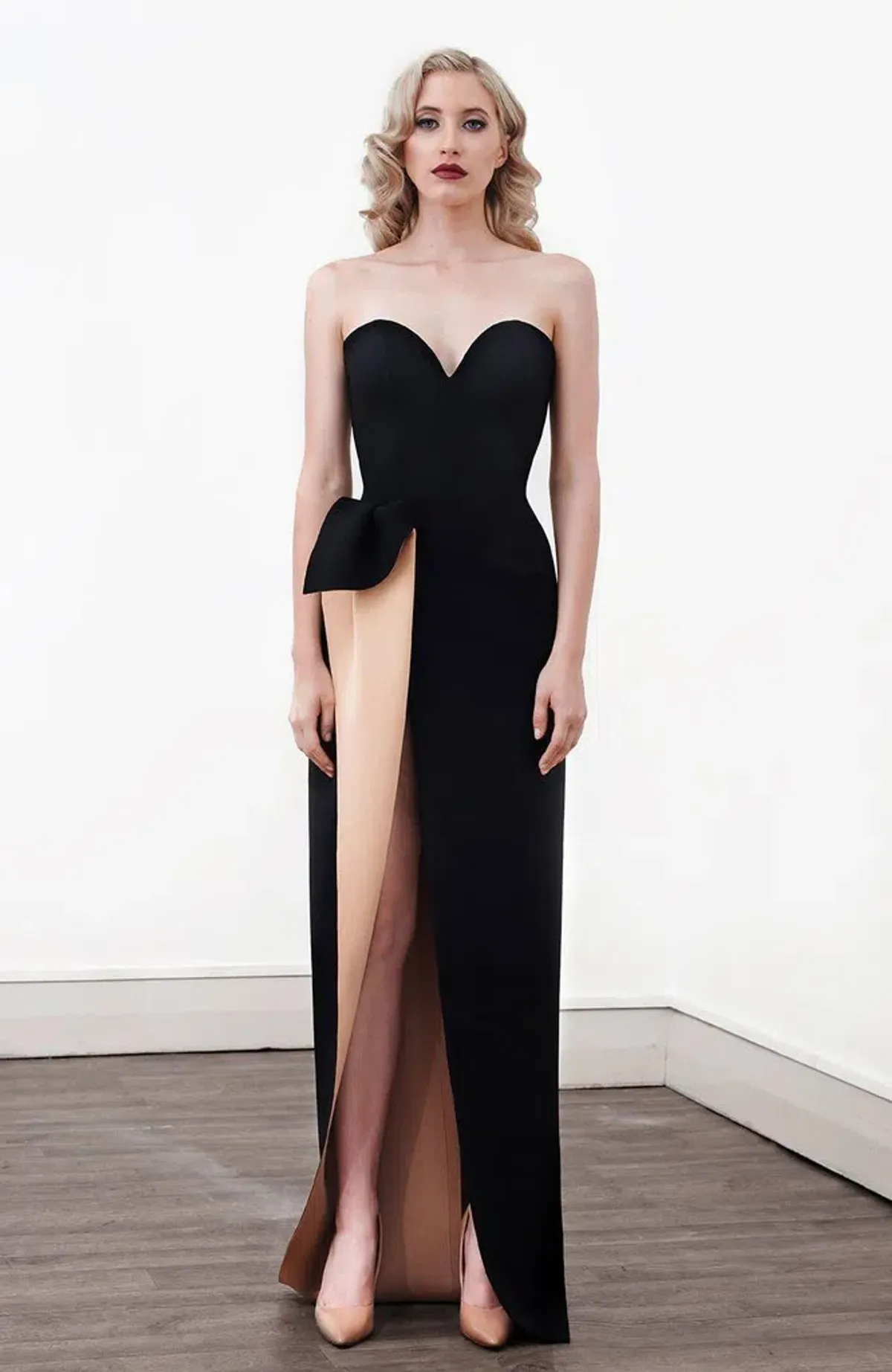 Lexi Aphrite Gown Black Size 8 - Image 3
