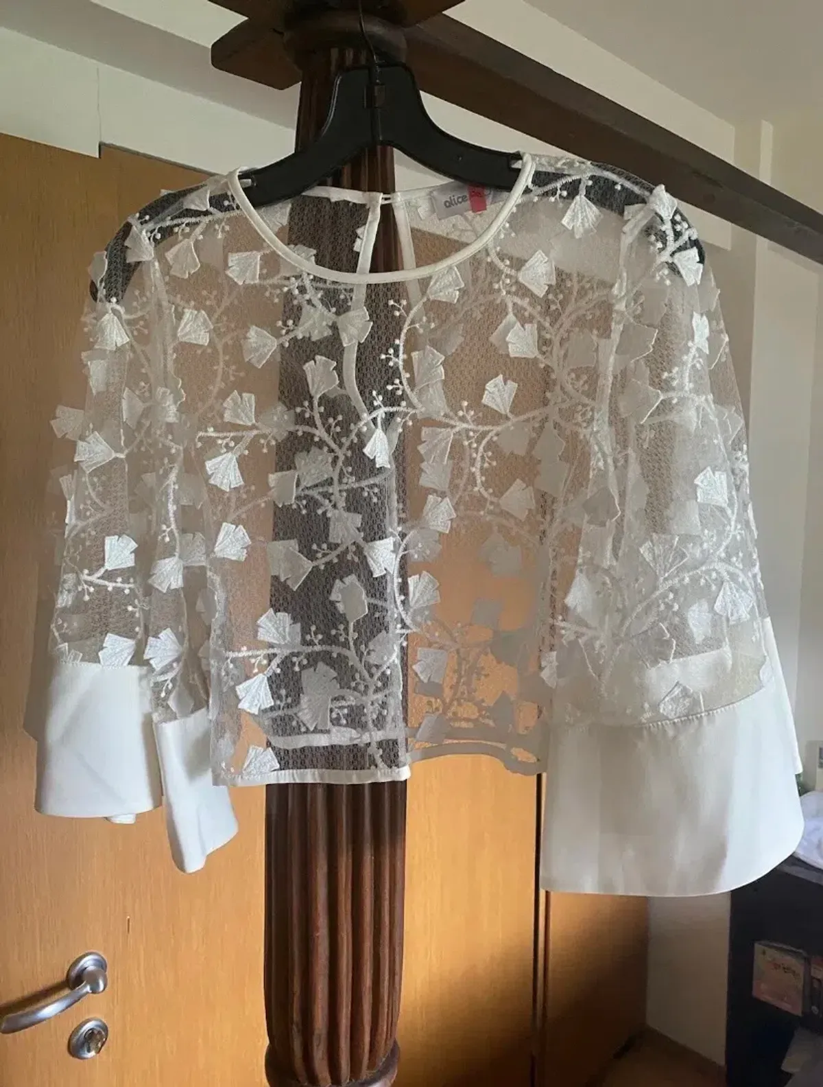 Alice McCall Pretty On The Inside Top & A Little Soul Skirt Set White Size 12 - Image 3