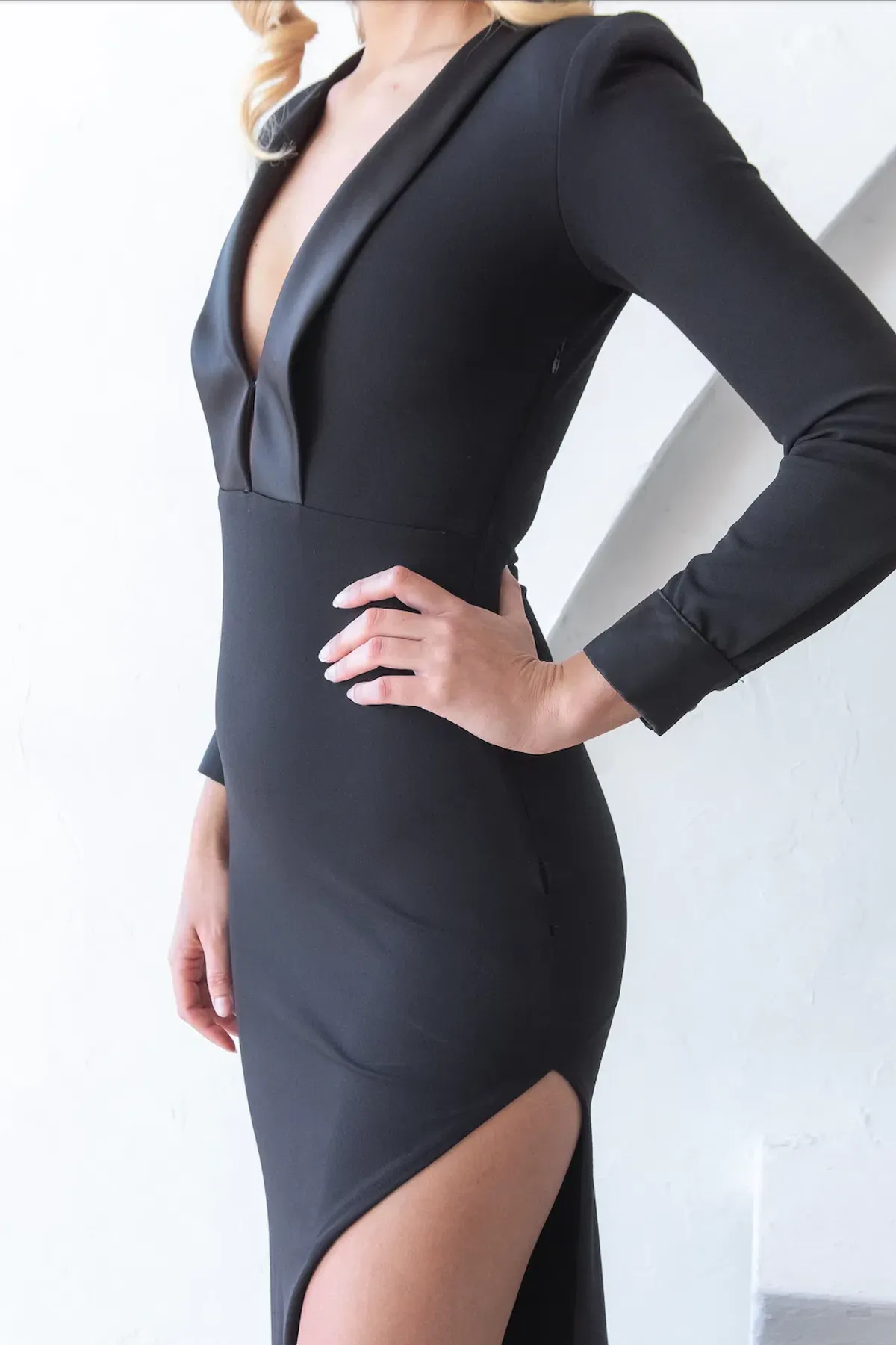 Ae'lkemi Mersin Tuxedo Gown Black Size 8 - Image 5