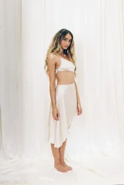 Johansen Risque Silk Dress in Latte Cream Size 10 for rent on The Volte - image 2