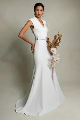 Rebecca Vallance Milan Gown White Size 12 for rent on The Volte - image 1