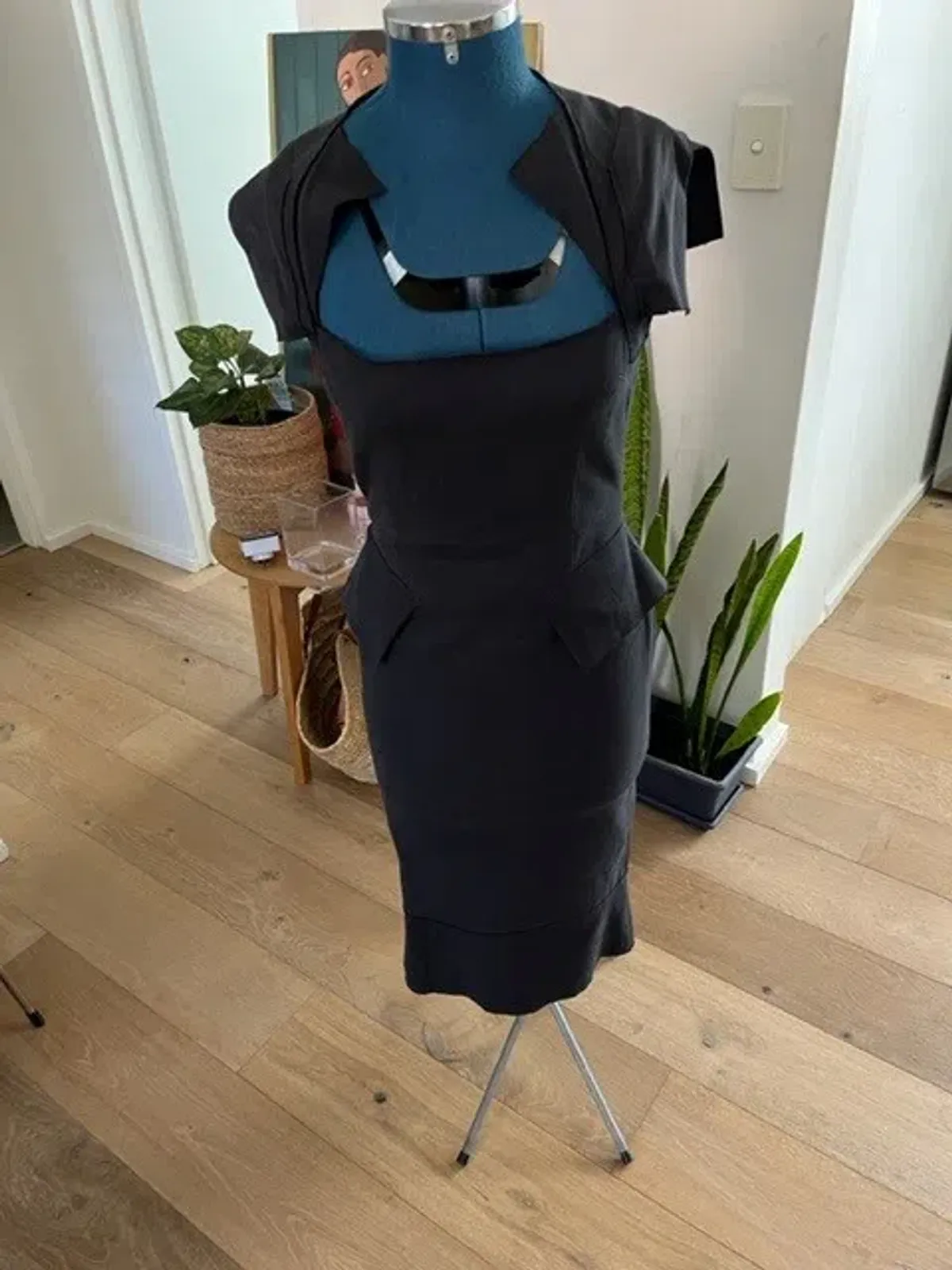 Roland Mouret Galaxy wiggle dress size UK 14 black stripe cottpn/lycra  - Image 5