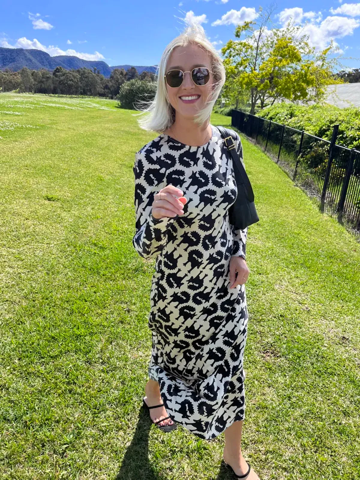 Silk Laundry Full Sleeve Bias Cut Fox Print Dress Size 8 - Image 2