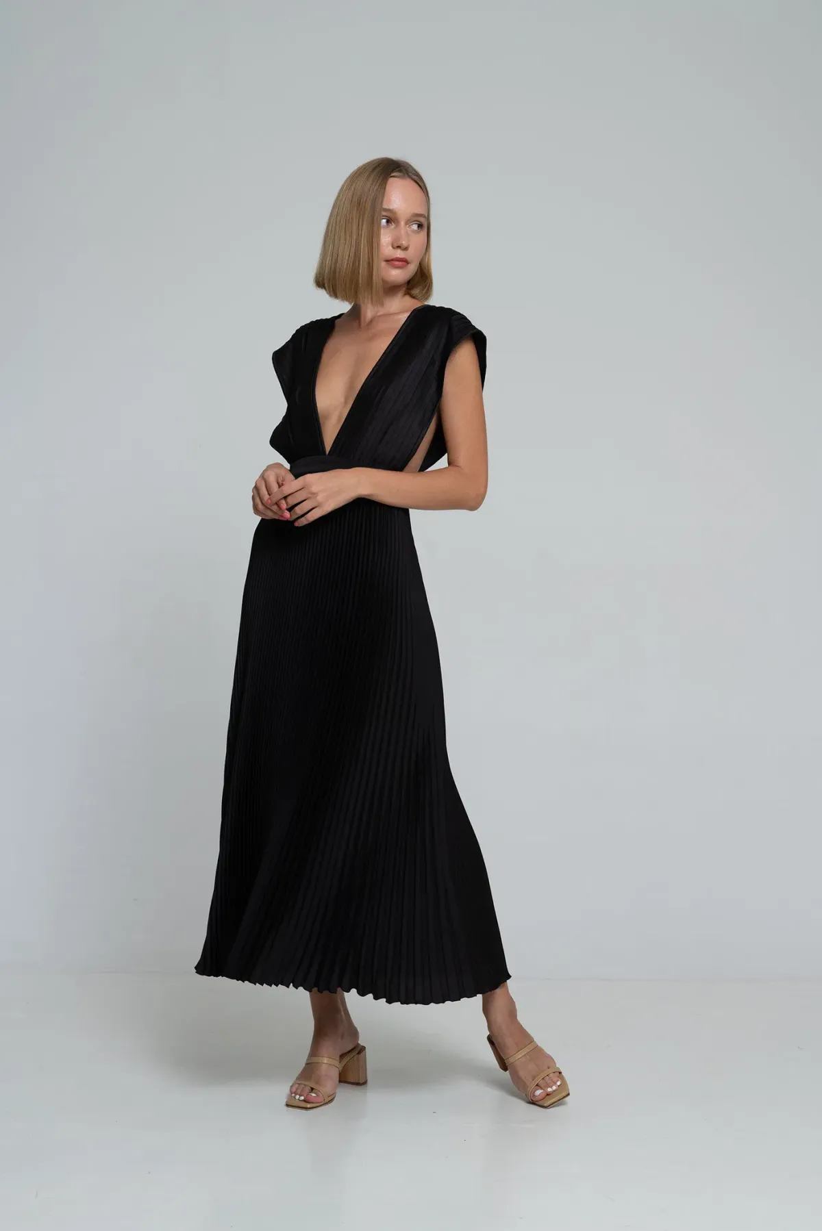 Lidee Gala Gown Noir Size 12 - Image 3