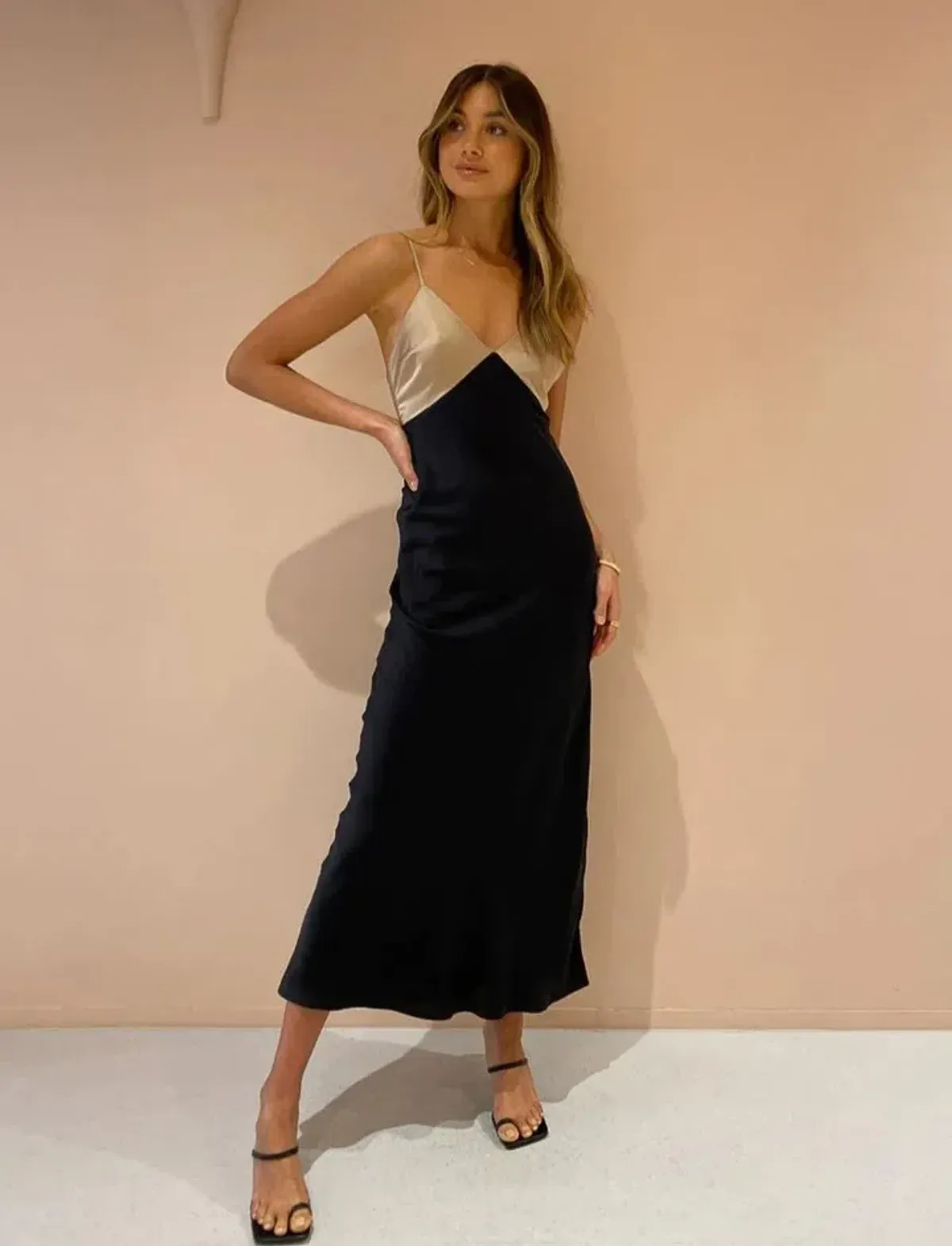 Hansen and Gretel Callista Dress Black Size AU 8 - Image 1