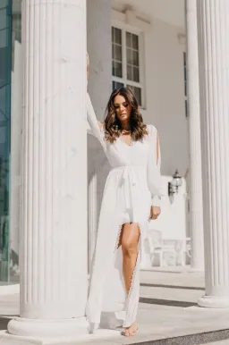 Le Rose Ruby Lace Trim Georgette Maxi Dress with Slip White Size XS/ AU 6 for rent on The Volte - image 6