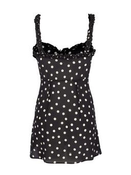 The Julia - Black and White Spot for rent on The Volte - image 10