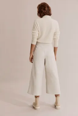 Country Road Luxurious White Leather Culotte Pants Size AU 10 for rent on The Volte - image 5