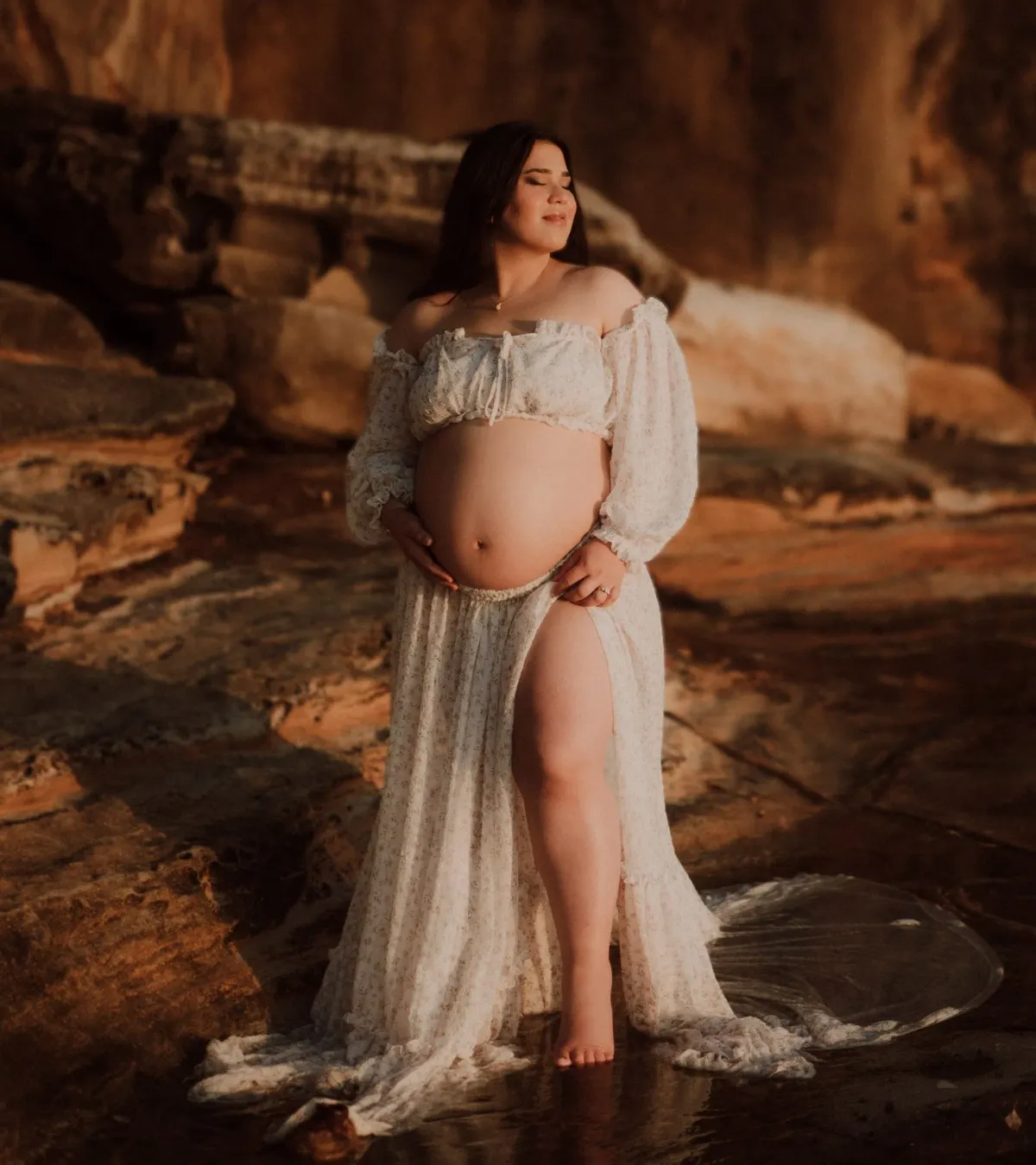 We Are Reclamation There’s Nothing Quite Like You Two Piece Gown in Floral Crinkle Size 22 - Image 2