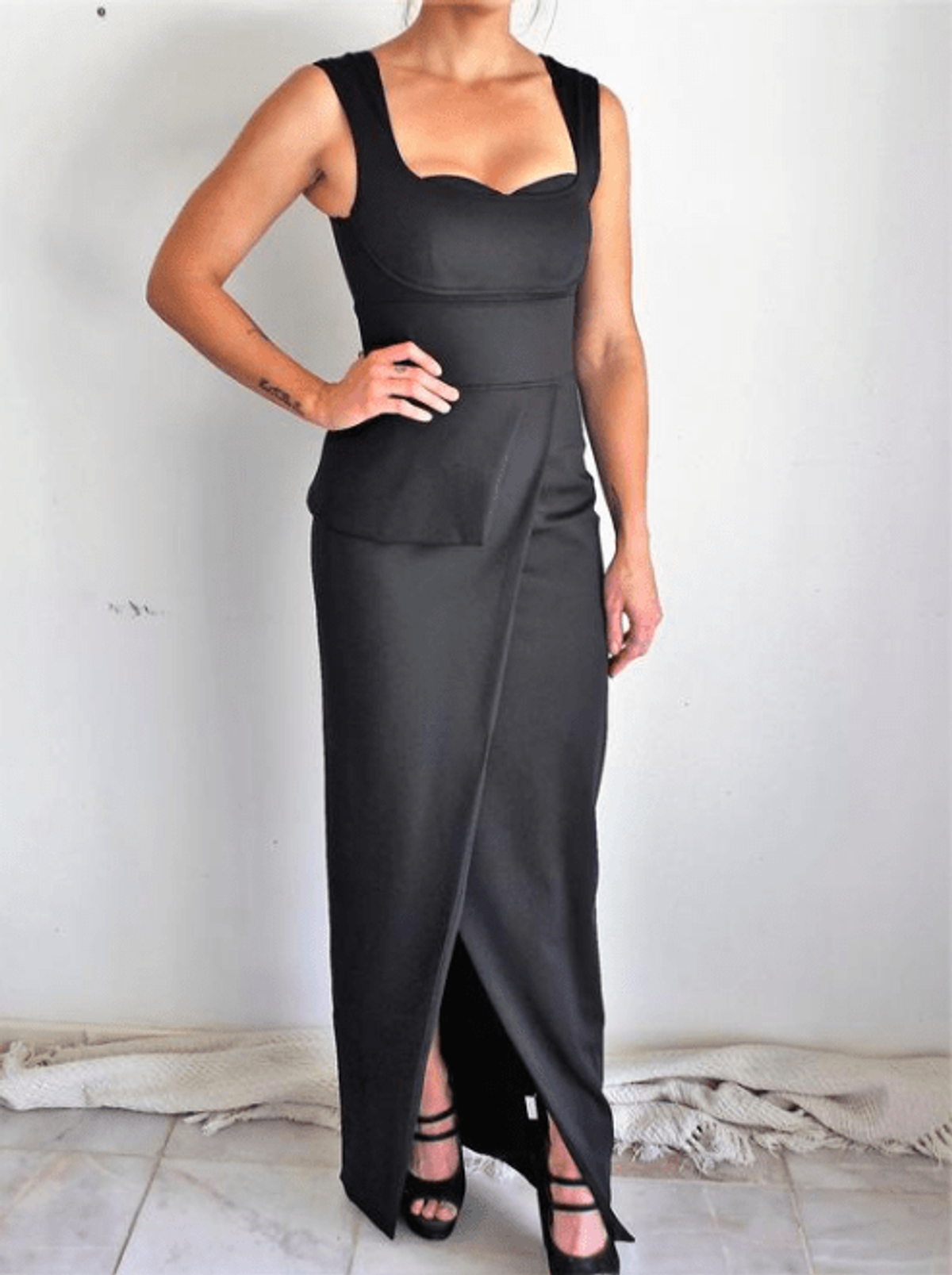 GRACE & HART Frontline Gown - Image 1