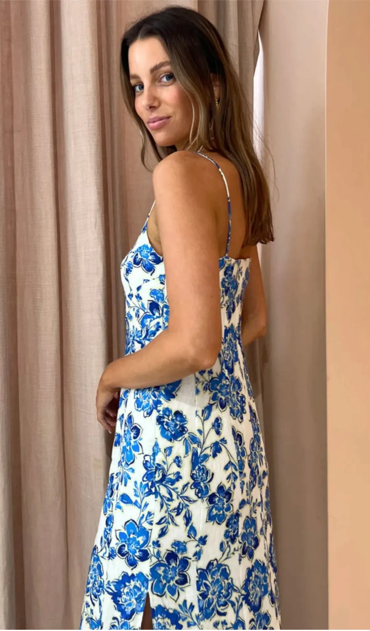 Issy Glimpse Dress In Bluebells Size 12  - Image 2