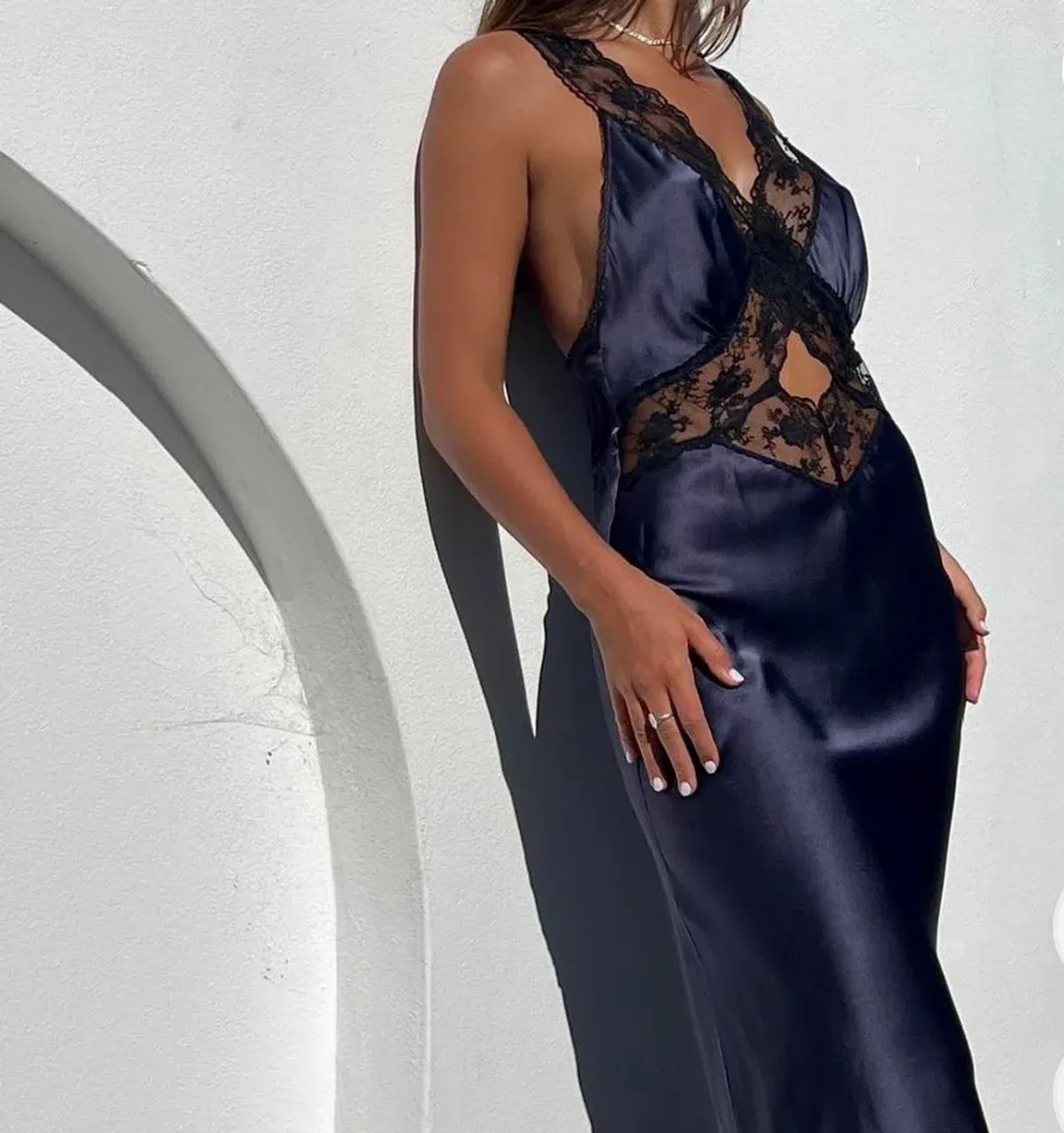 Sir The Label Aries Cut Out Gown In Navy Size 1 / AU 8  - Image 7