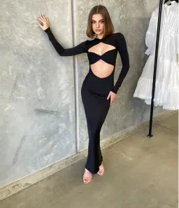 Effie Kats Imani Gown Black Size M / Au 10 for rent on The Volte - image 3