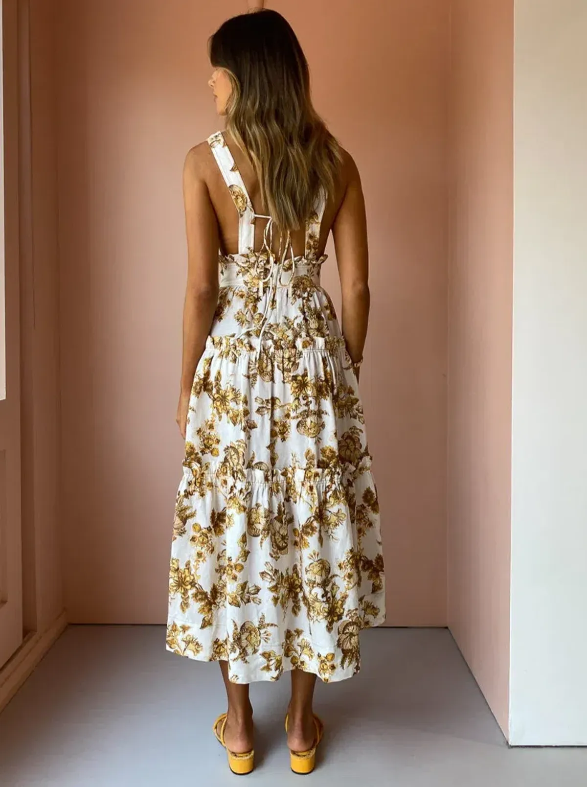 Shona Joy Bella Plunged Tiered Midi Dress Print Size 10  - Image 3