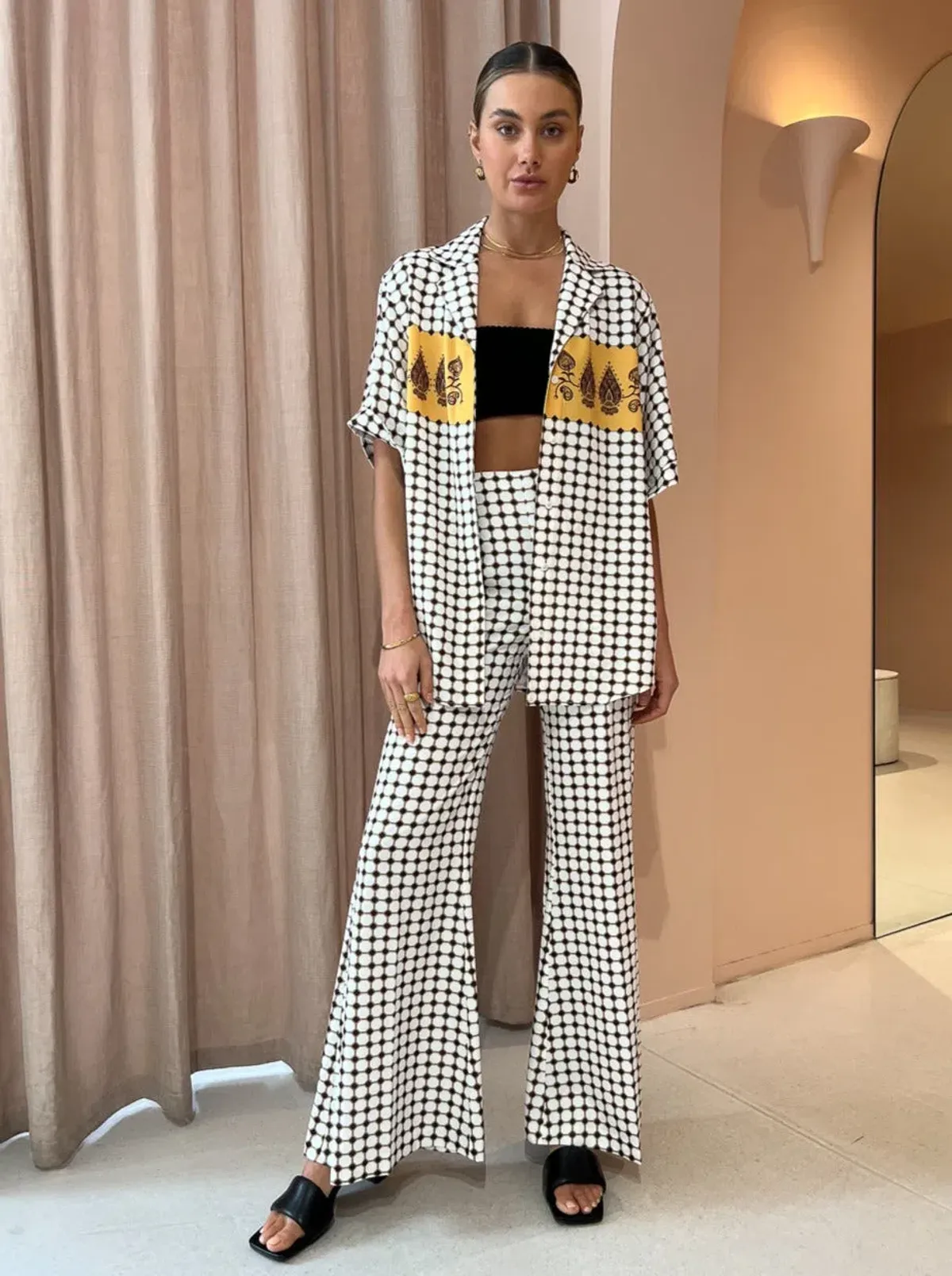 Camilla & Marc Rivoli Shirt & Pants Set Print Size 4 - Image 1