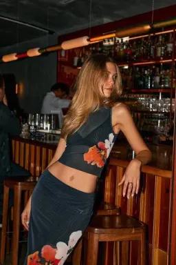 With Harper Lu Mesh Set Floral Size 6 for rent on The Volte - image 2