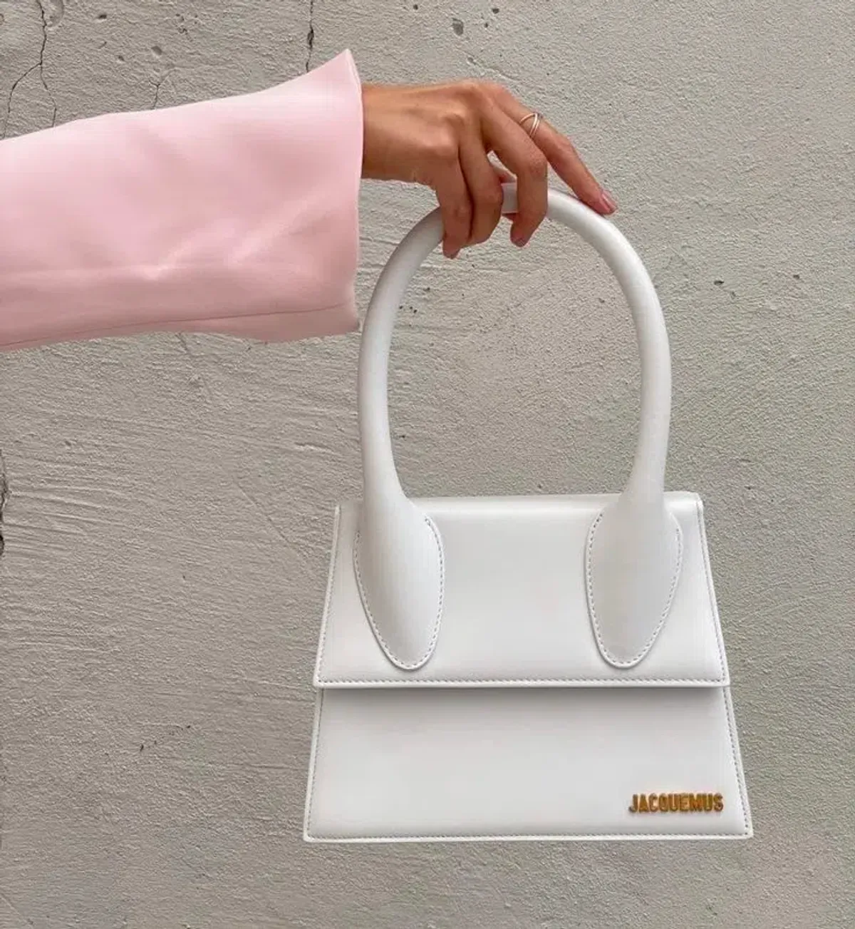 Jacquemus Le Chiquito Moyen bag - Image 1