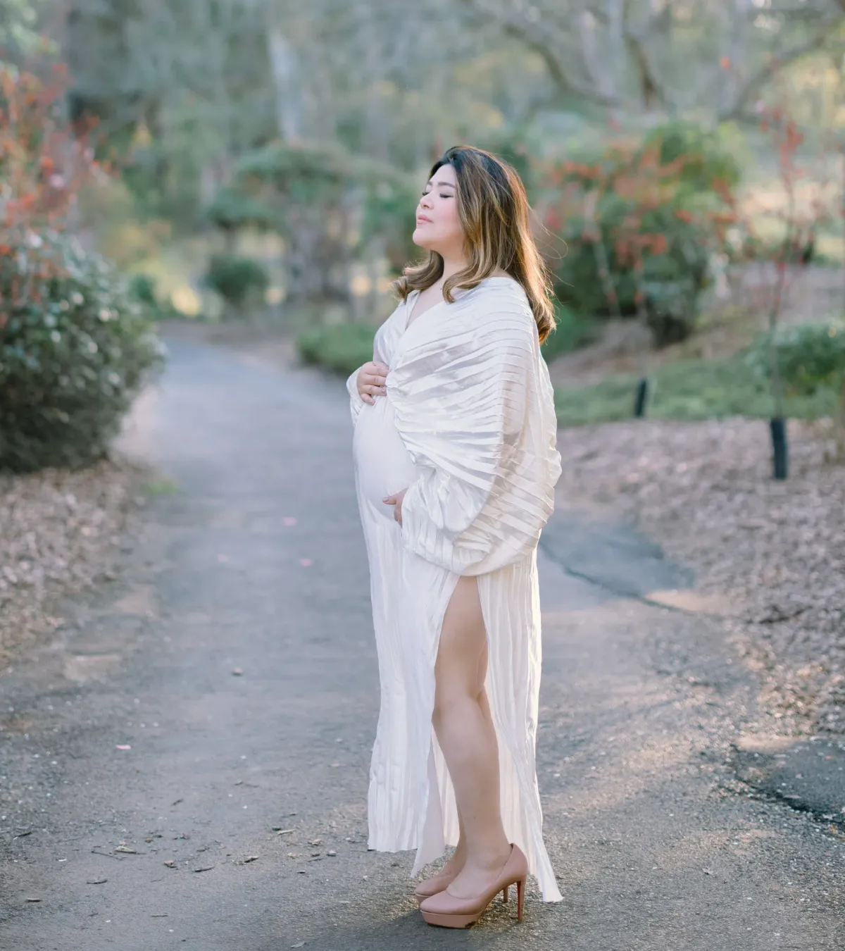 L’idée De Luxe Gown in Metallic White Size 12 - Image 1