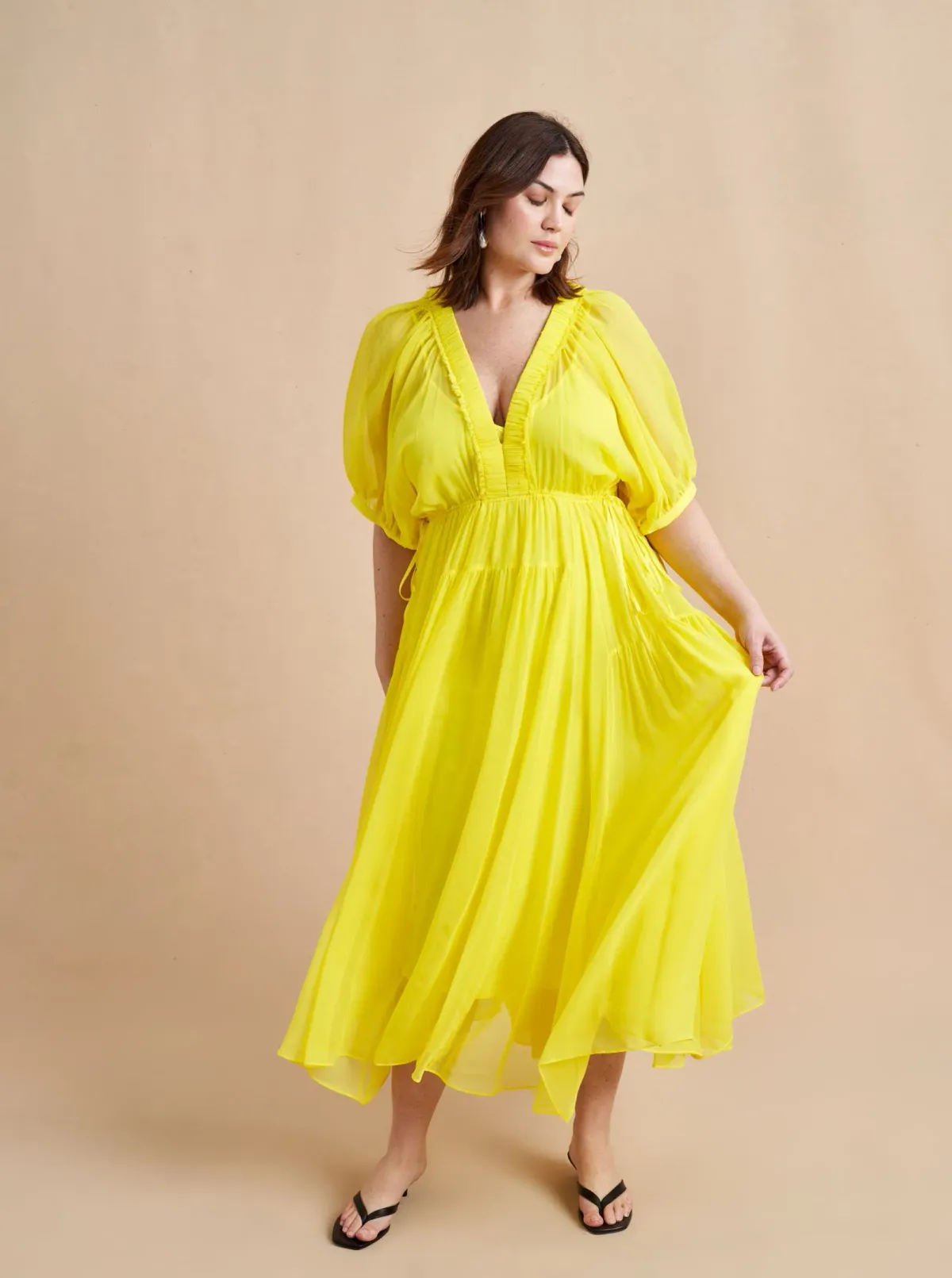 La Ligne Constance Shirred Silk-Chiffon Midi Dress Yellow Size 12 - Image 2